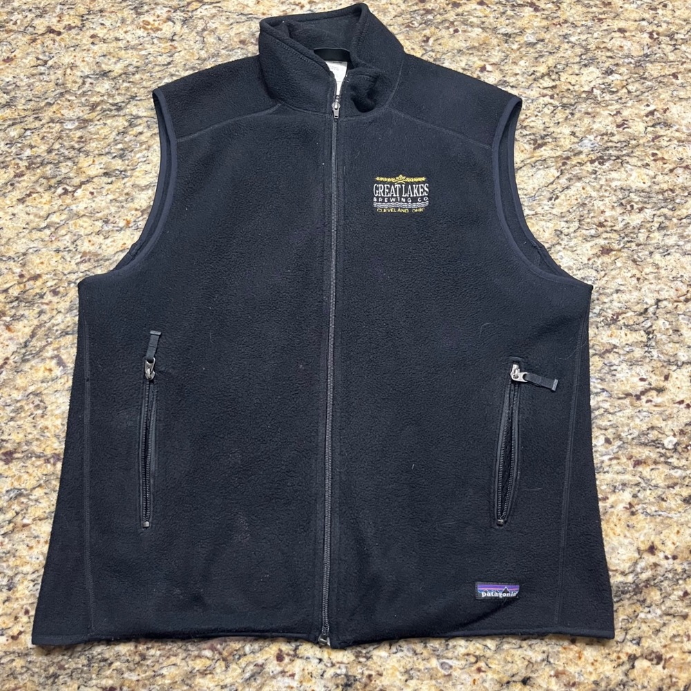 Patagonia Synchilla Fleece Vest Mens Large Black Great Lakes Brewing Co Full Zip